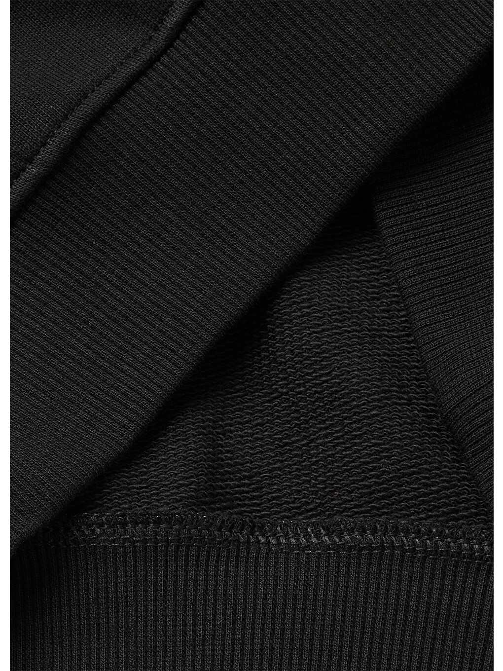 Erkek Çocuk Siyah Önü İşlemeli Ribanalı Reglan Kollu Bisiklet Yaka Sweatshirt-2