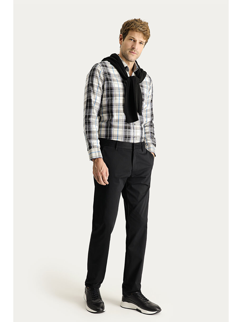 Siyah Slim Fit Dar Kesim Elastanlı Saten Kanvas / Chino Pantolon-1