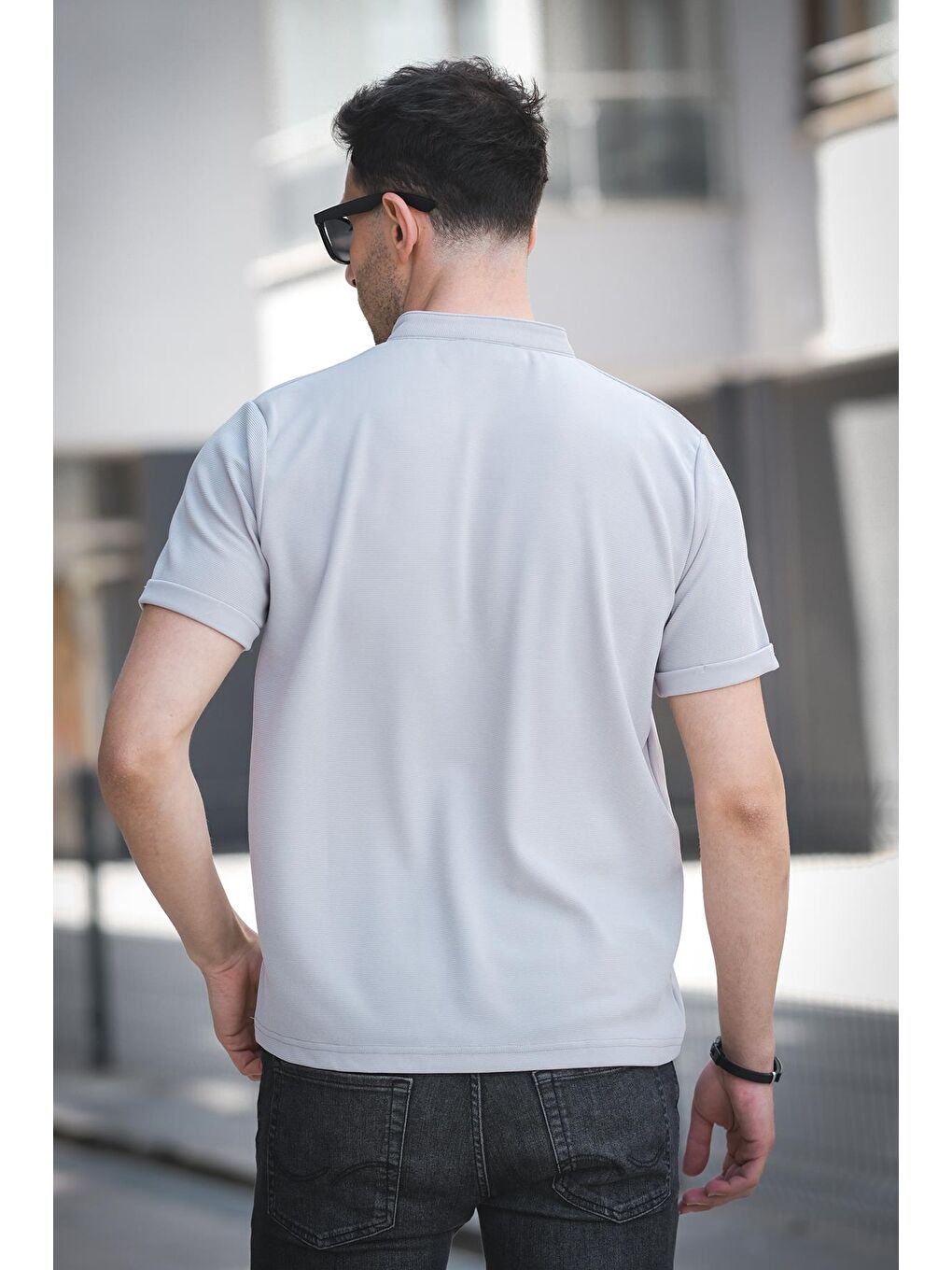 Gri Cole Slim Fit Esnek Elastanlı Yarım Düğmeli Kısa Kol Hakim Yaka Erkek Tişört-3