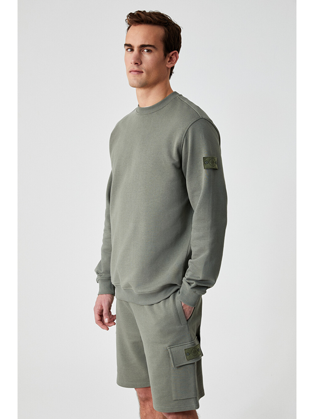 Ollıe Erkek Bisiklet Yaka Regular Uzun Kollu Nakış Detaylı Haki Sweatshirt-2