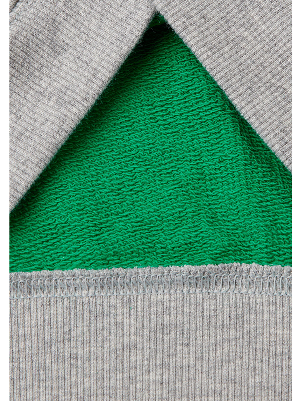 United Colors Of Benetton Erkek Çocuk Yeşil Mix Logo Baskılı Kanguru Cepli Kapüşonlu Sweatshirt - 2