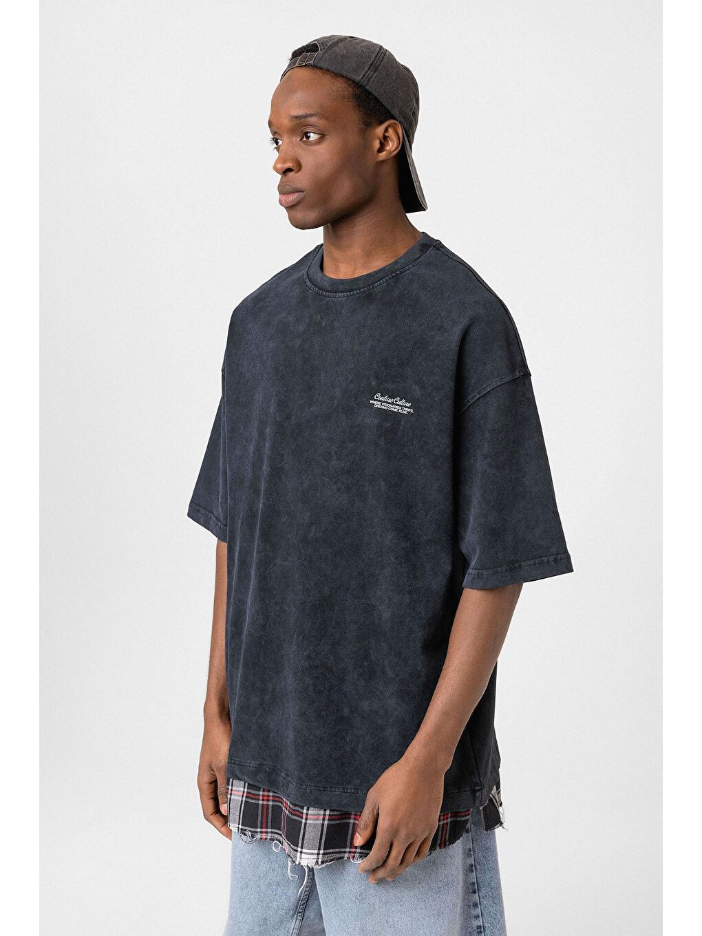 Yıkamalı Oversize Ekose Detaylı Tişört Siyah-3