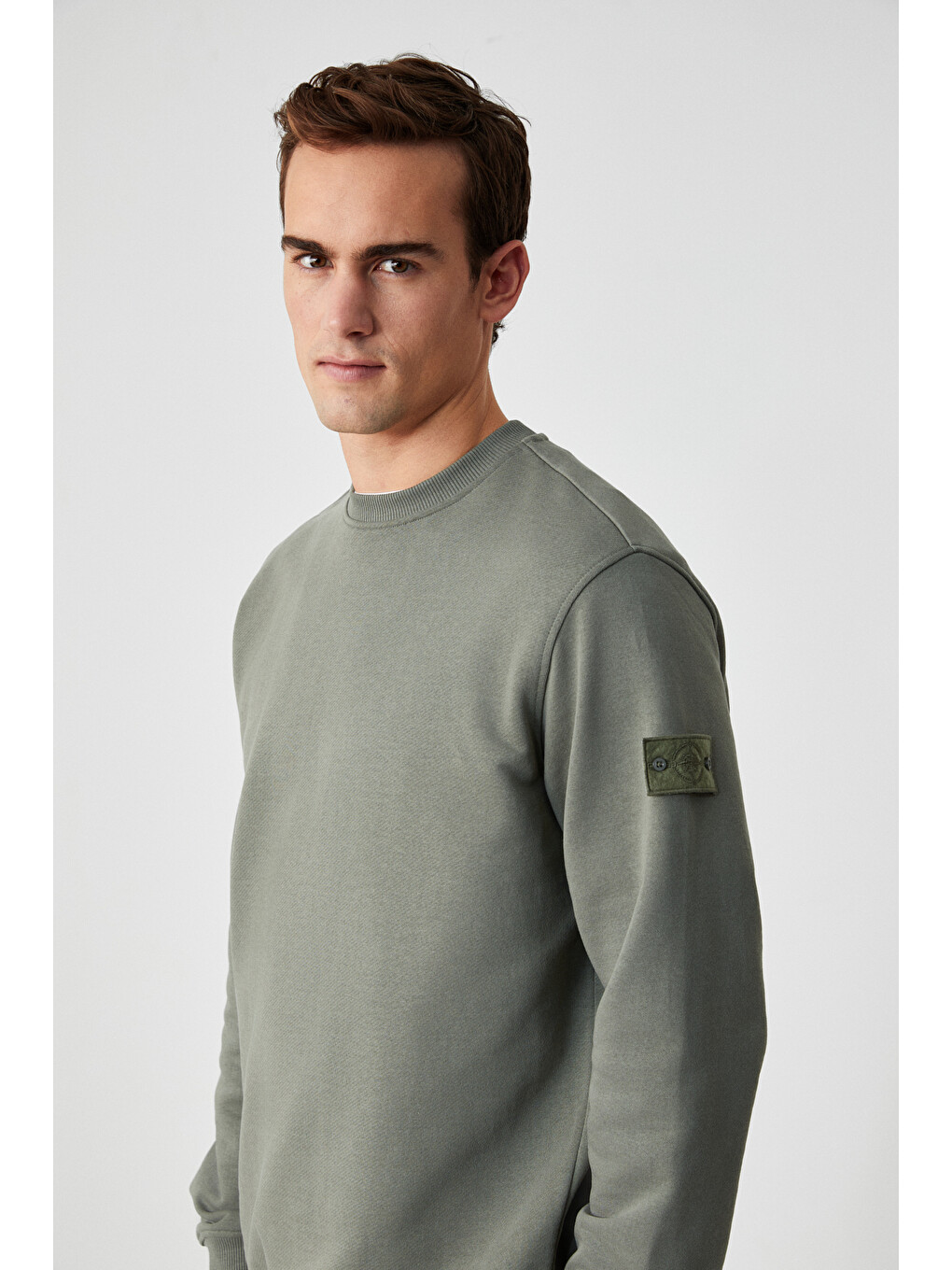 Ollıe Erkek Bisiklet Yaka Regular Uzun Kollu Nakış Detaylı Haki Sweatshirt-3