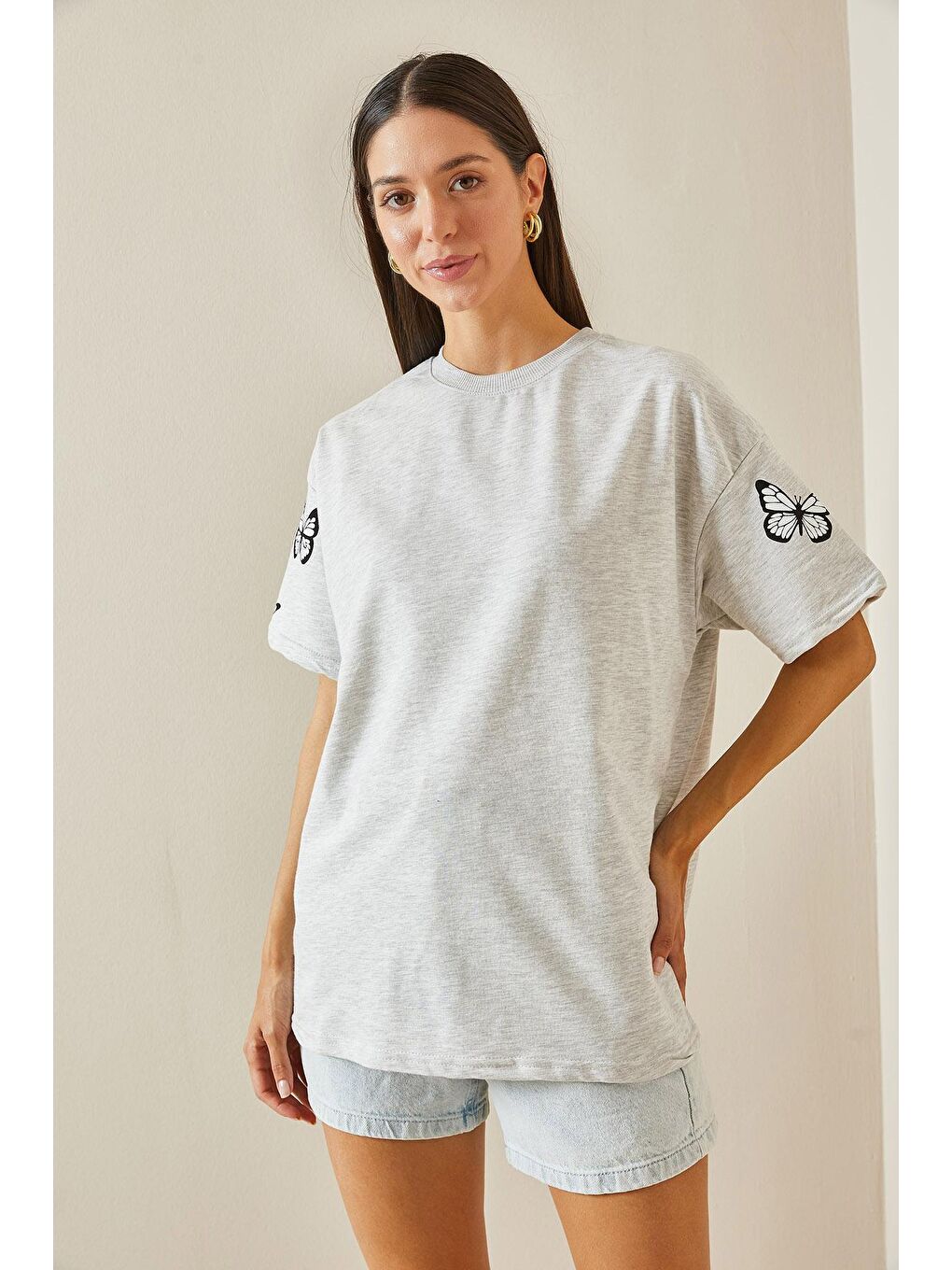 XHAN Gri Bisiklet Yaka Baskılı Oversize T-Shirt