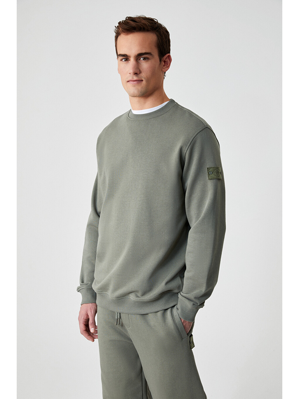 Ollıe Erkek Bisiklet Yaka Regular Uzun Kollu Nakış Detaylı Haki Sweatshirt-4