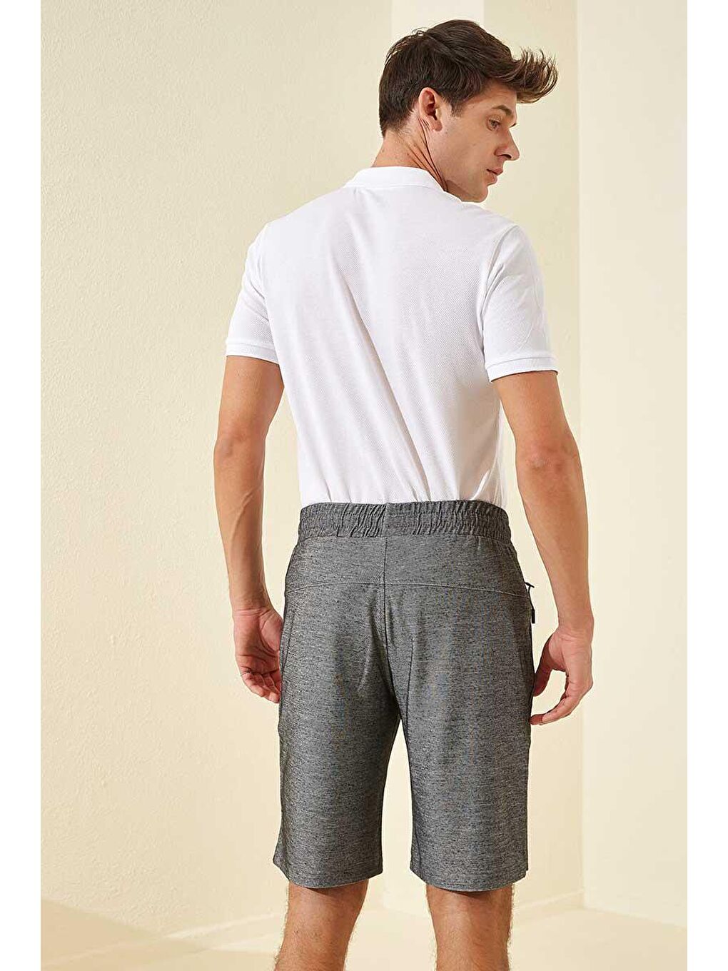 Siyah Erkek Fermuar Cep Detaylı Standart Kalıp Şort-81153-2