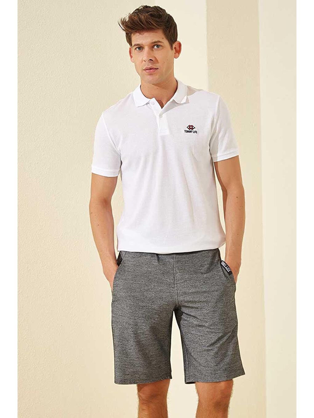 Siyah Erkek Fermuar Cep Detaylı Standart Kalıp Şort-81153-3