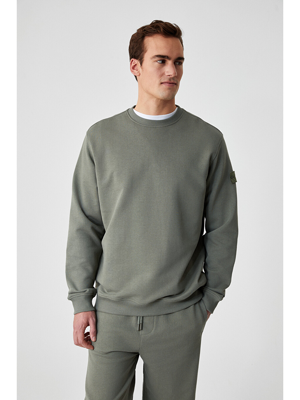 Ollıe Erkek Bisiklet Yaka Regular Uzun Kollu Nakış Detaylı Haki Sweatshirt-5