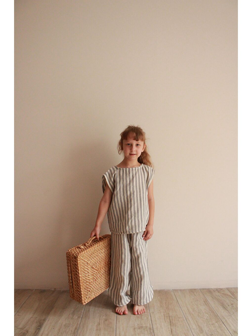 Gri Çizgili Sırt Detaylı Müslin Takım-2