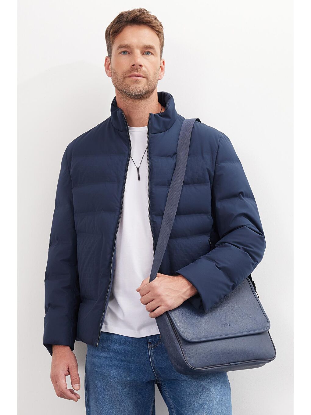 Erkek Regular Fit Normal Kesim Kaz Tüyü Çift Cepli Fermuarlı Sıcak Tutan Lacivert Mont-3