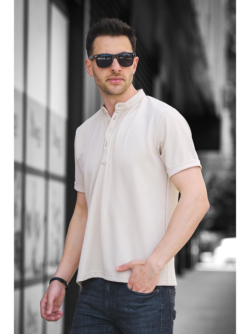 Ekru Cole Slim Fit Esnek Elastanlı Yarım Düğmeli Kısa Kol Hakim Yaka Erkek Tişört-1