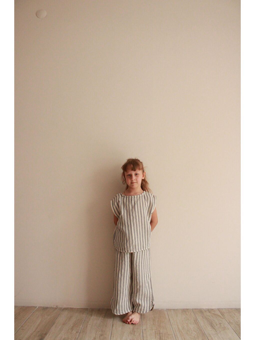 Gri Çizgili Sırt Detaylı Müslin Takım-4