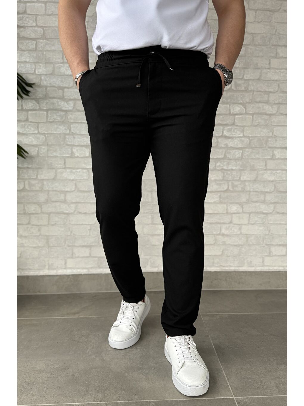 Siyah Bel Bağcıklı Erkek Jogger Pantolon