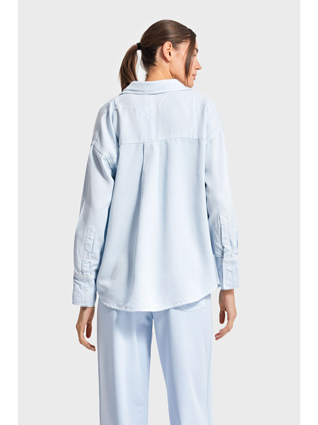 Kadın Bebe Mavisi Renk 6s5-103 Organik Pamuk Viskon Kumaş Oversize Gömlek-4