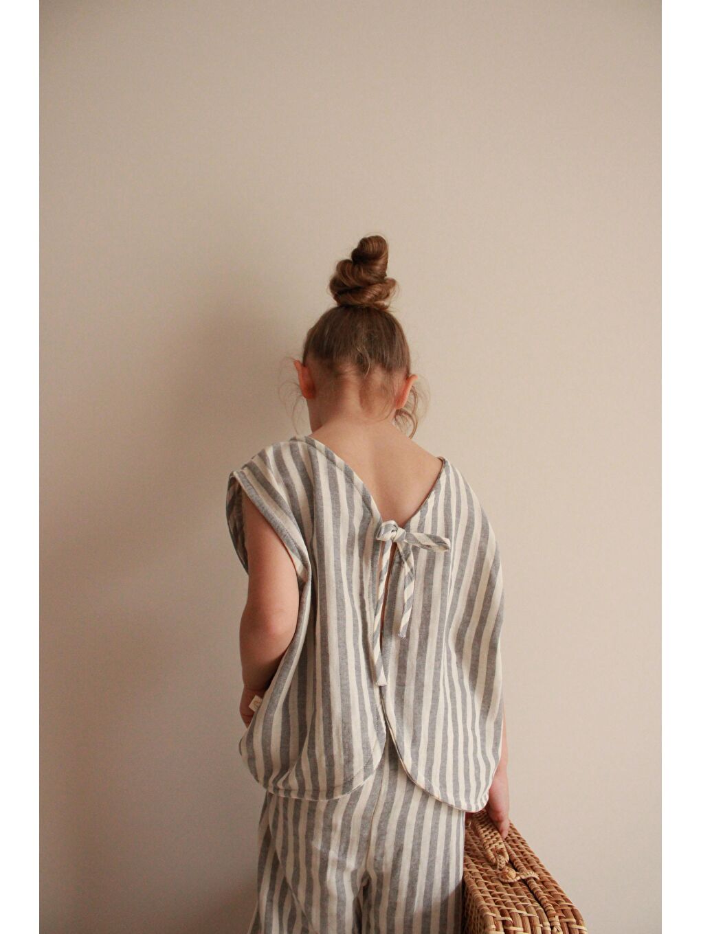 Gri Çizgili Sırt Detaylı Müslin Takım-6