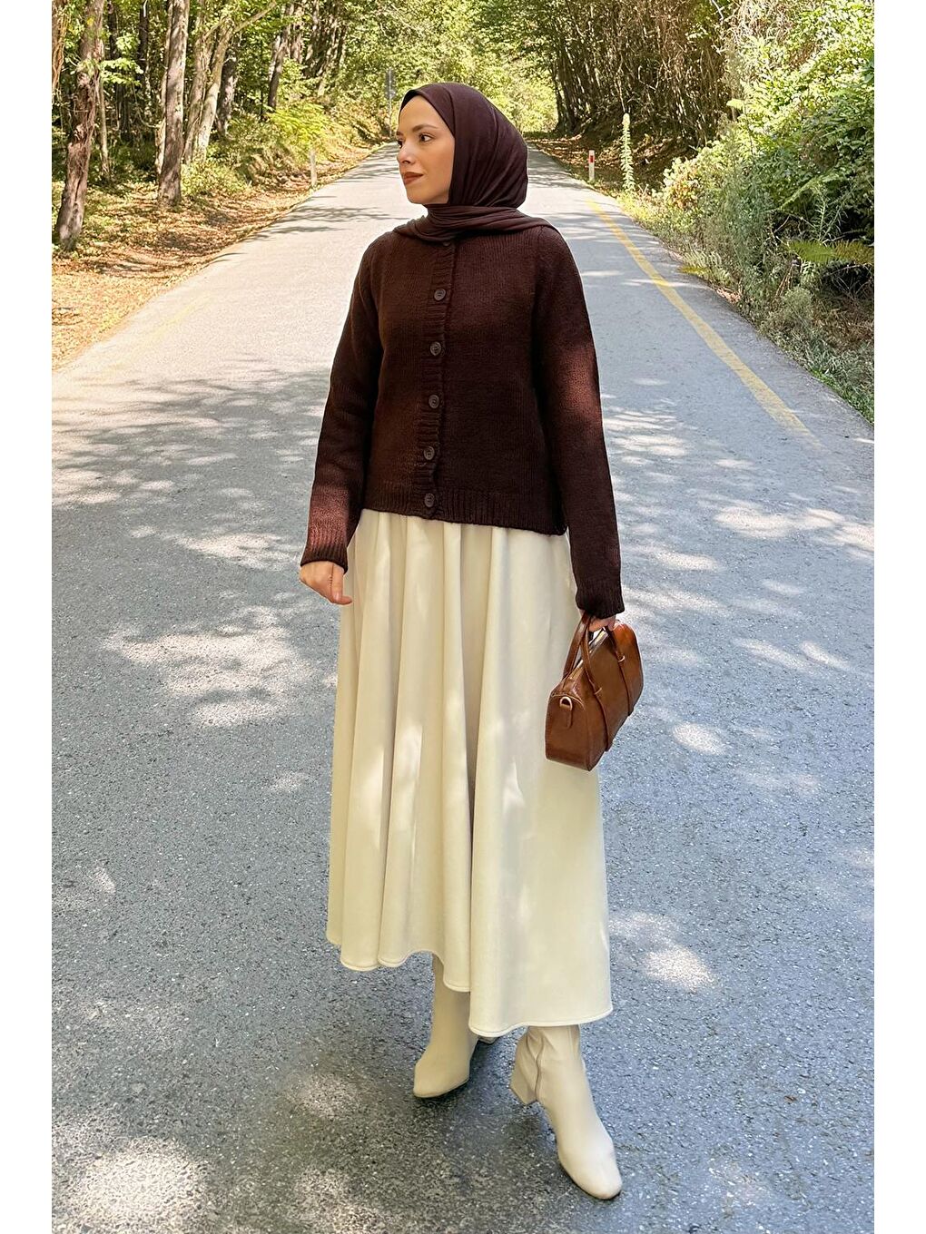 Bisiklet Yaka Kısa Hırka Acı Kahverengi