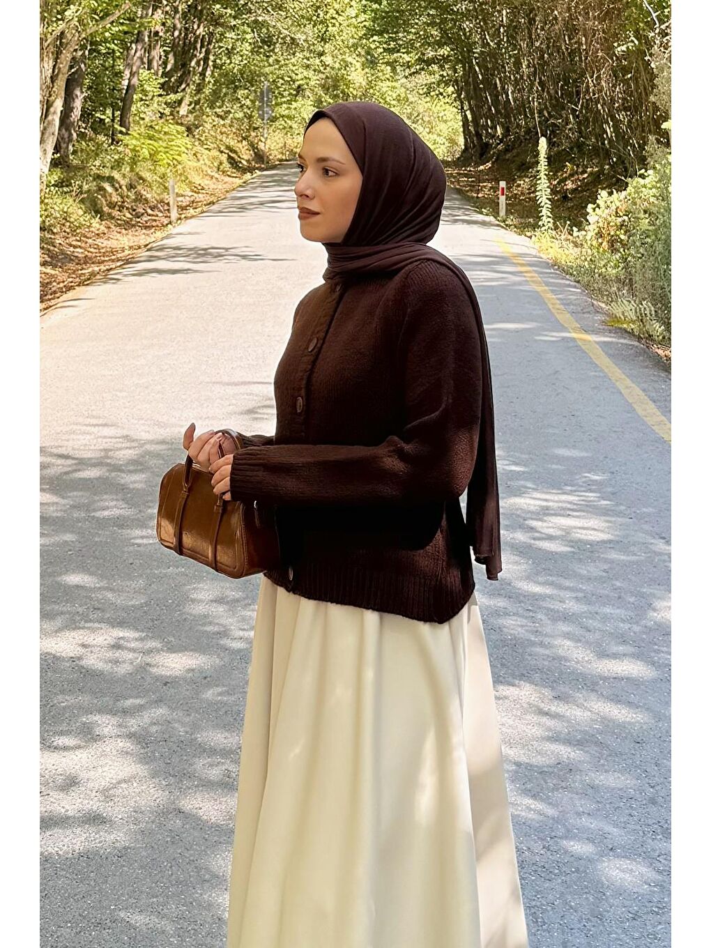 Bisiklet Yaka Kısa Hırka Acı Kahverengi-1