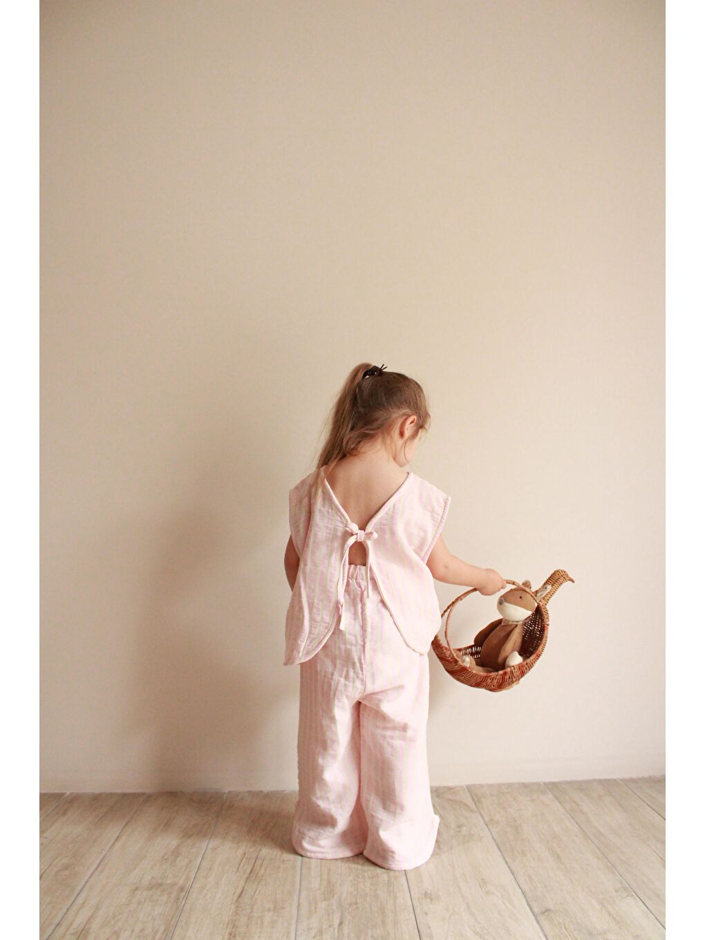 Pembe Çizgili Sırt Detaylı Müslin Takım-2