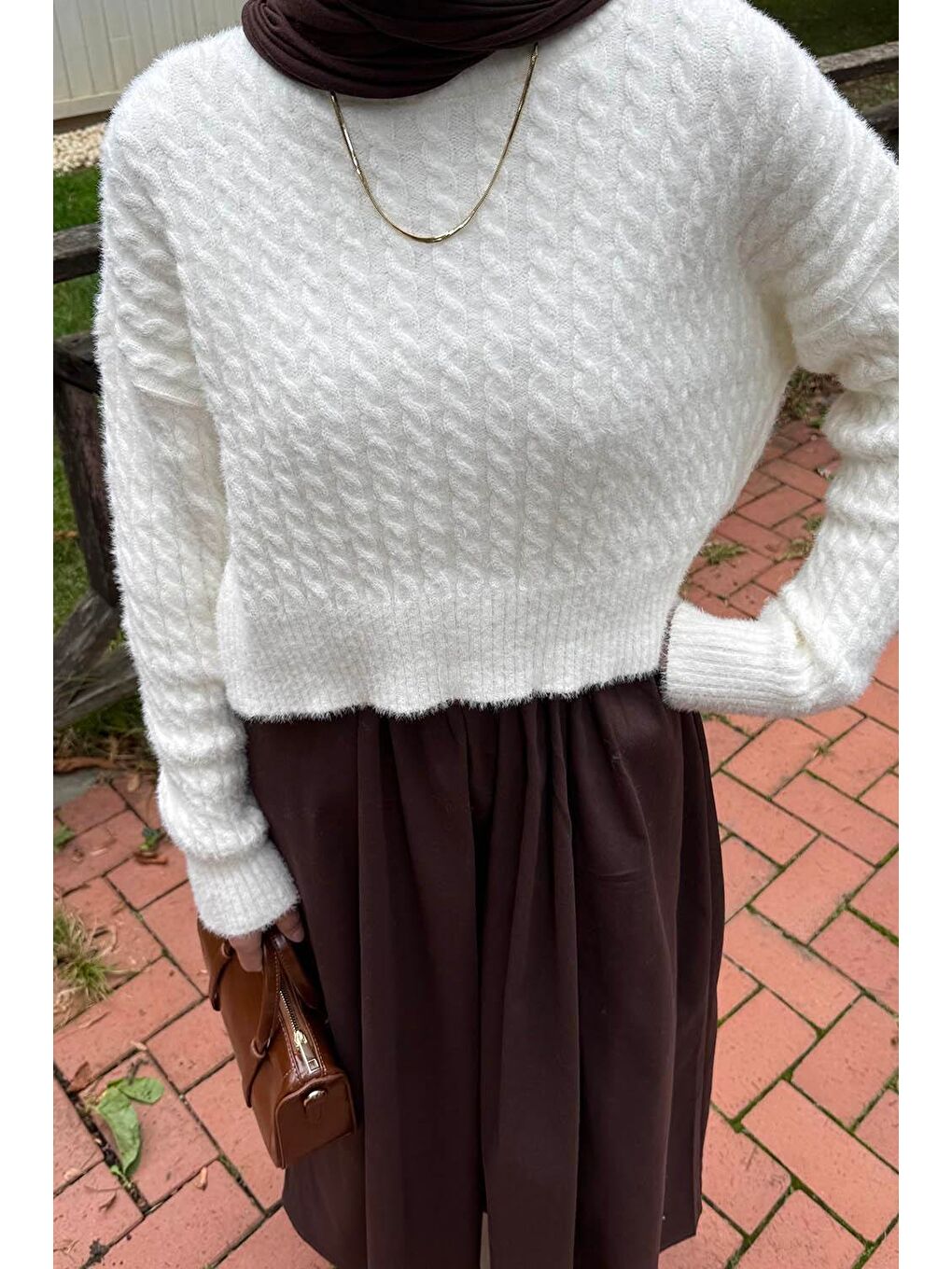 Beyaz Crop Triko Kazak Kemik-2