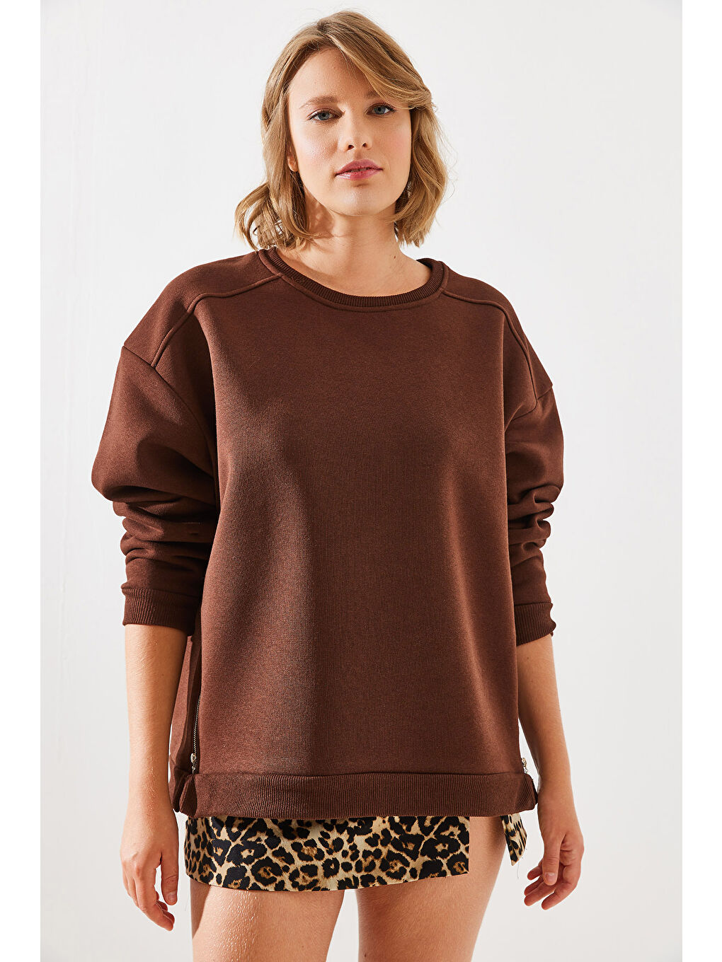 SHADE Kahverengi Kadın Bisiklet Yaka Şardonlu Fermuar Detaylı Basic Sweatshirt