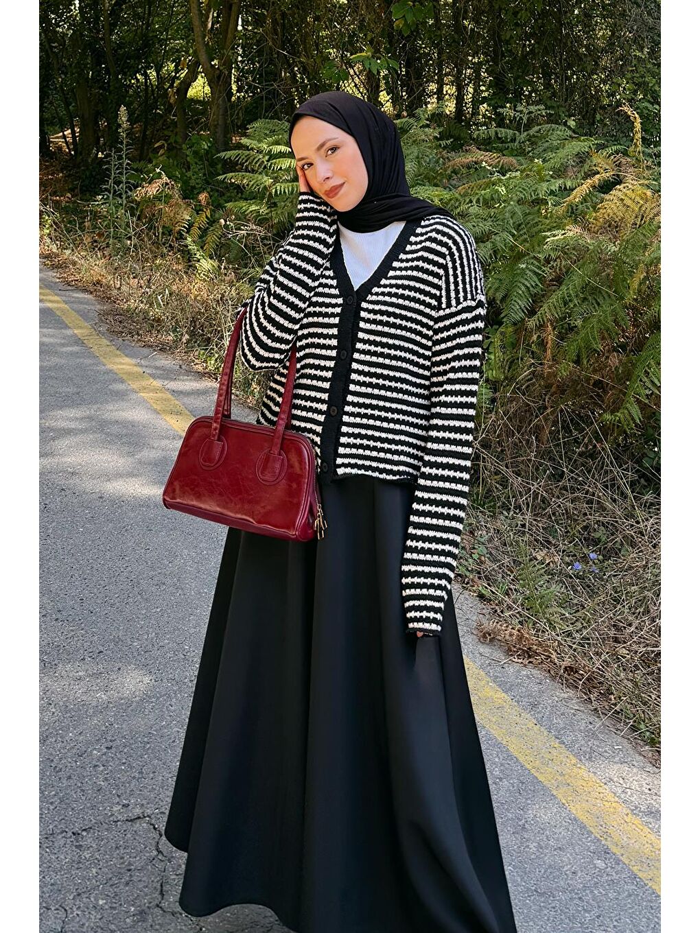 İnce Çizgili Triko Hırka Siyah