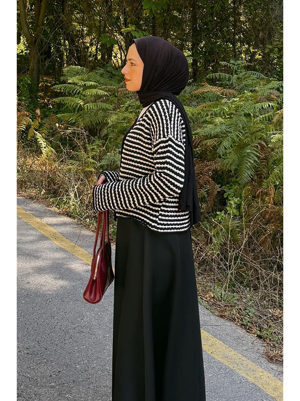 İnce Çizgili Triko Hırka Siyah-1