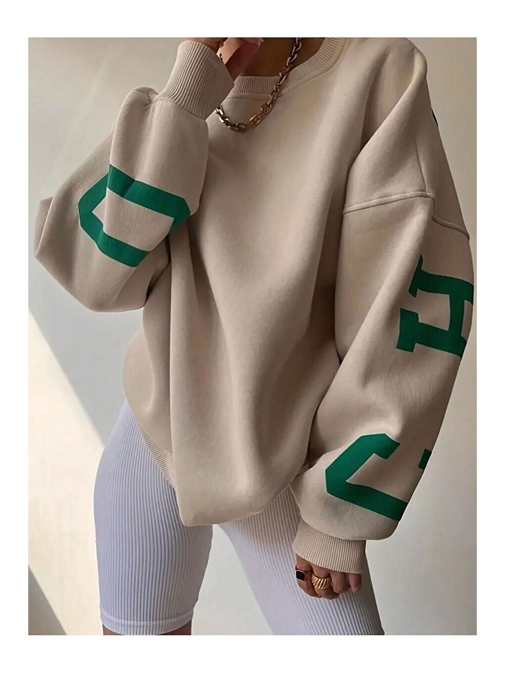 Trendseninle Kadın Bej Kolları Chicago Baskılı Oversize Bisiklet Yaka Sweatshirt