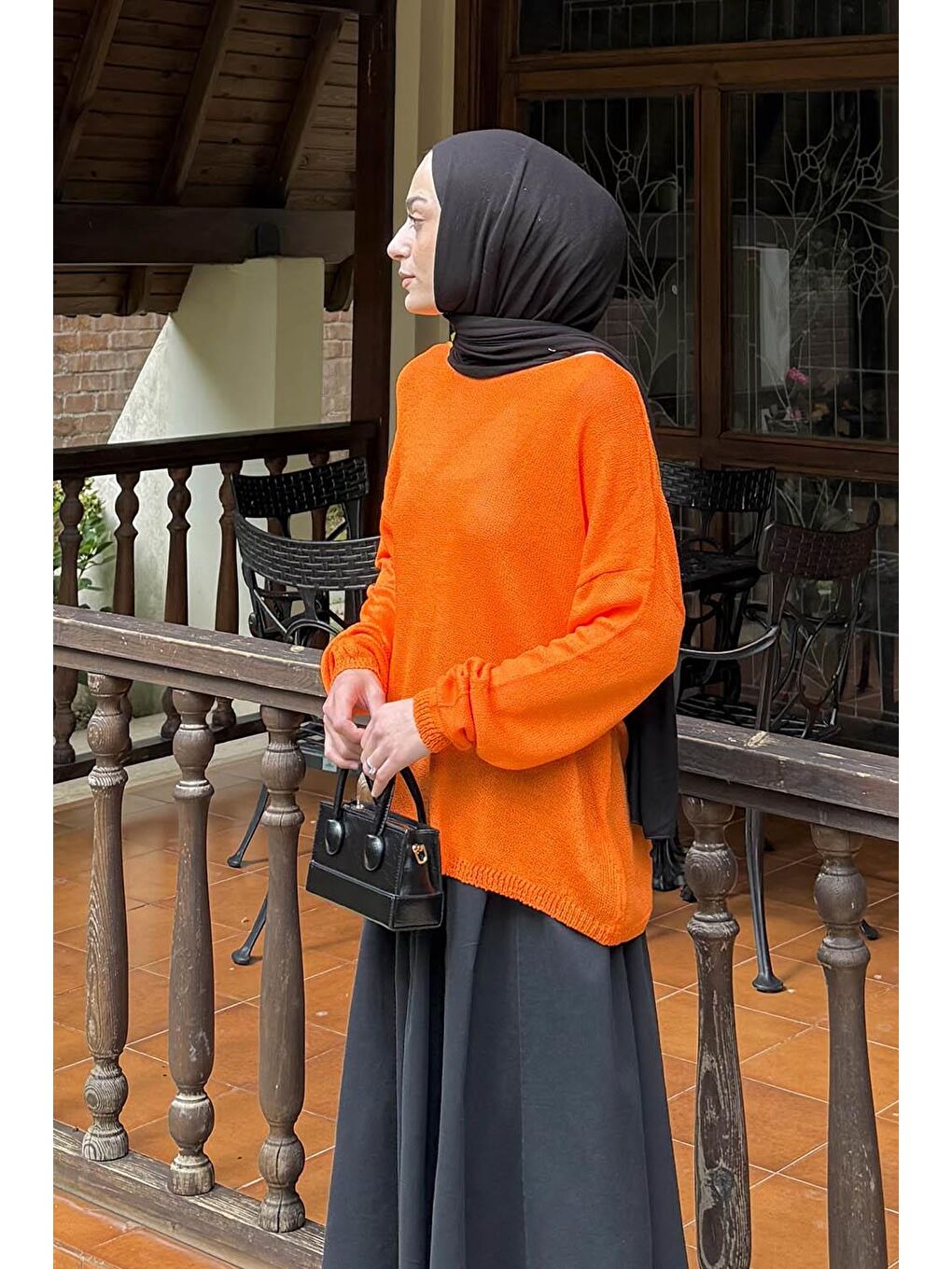 Turuncu Kayık Yaka Triko Kazak Oranj-1