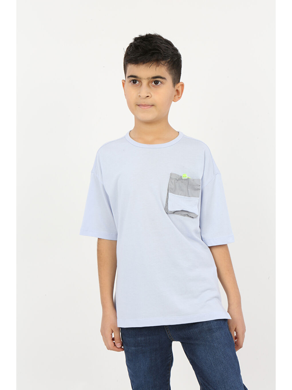Mavi Erkek Çocuk Göğsü Cepli Tişört