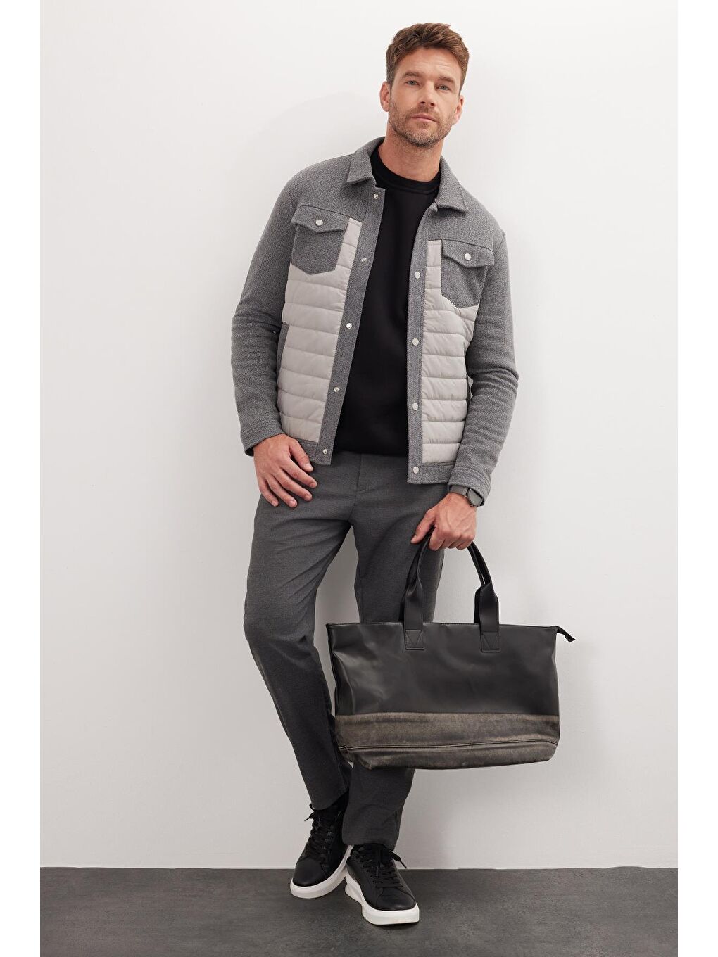 Erkek Relax Fit Rahat Kesim Çıt Çıt Düğmeli Kapitone Kapaklı Çift Cep Sıcak Tutan Bej Kaşe Mont-3