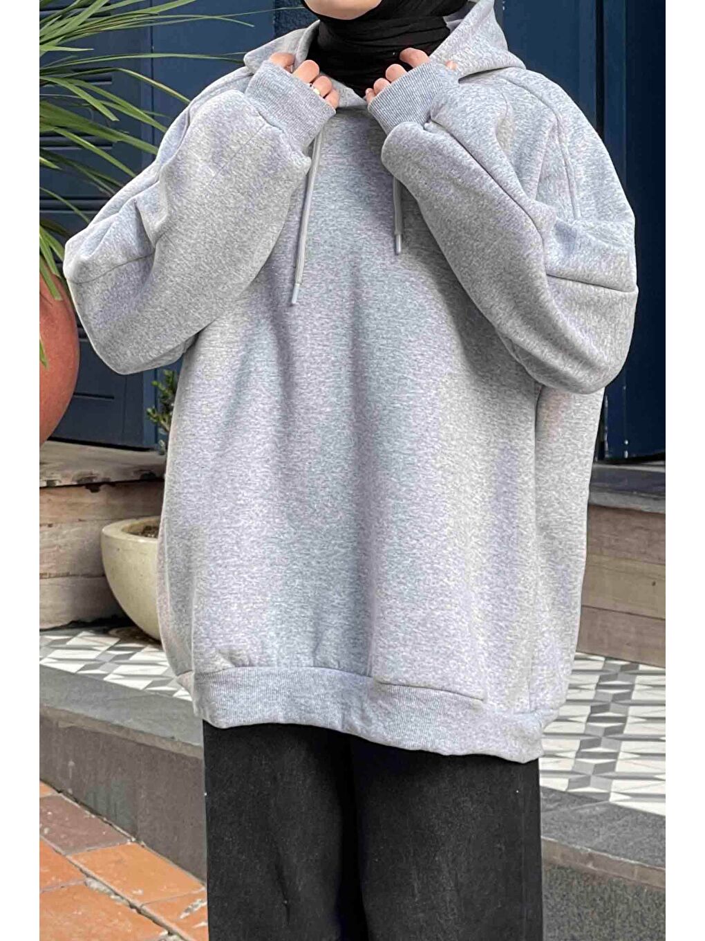 Kapüşonlu Oversize Yan Cepli Sweat Gri-2