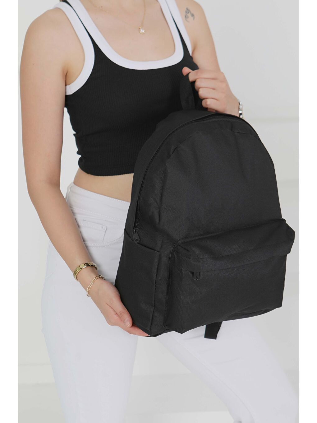 Kadın Siyah Cepli Sırt Çantası - 27488-1