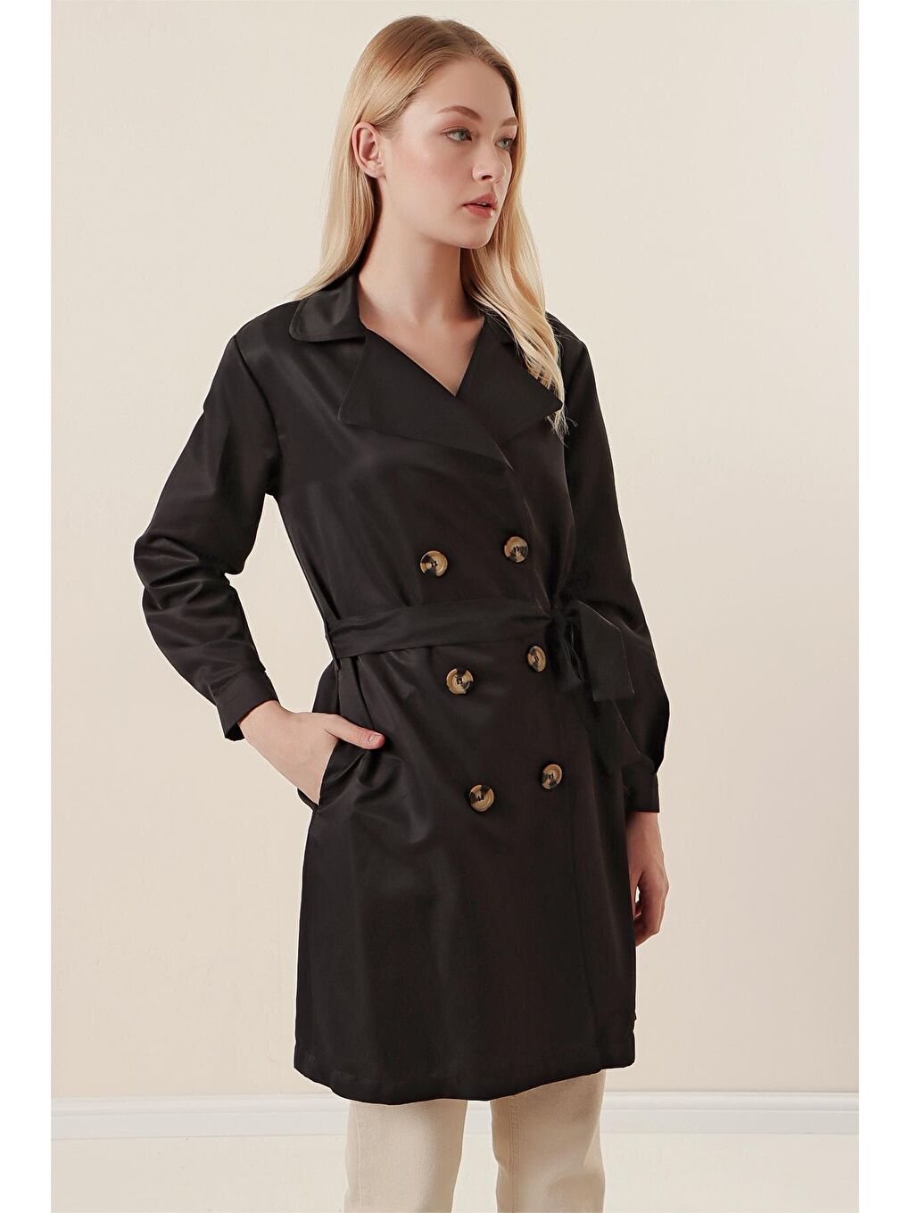 5864 Kruvaze Yaka Kısa Trençkot - Siyah-3