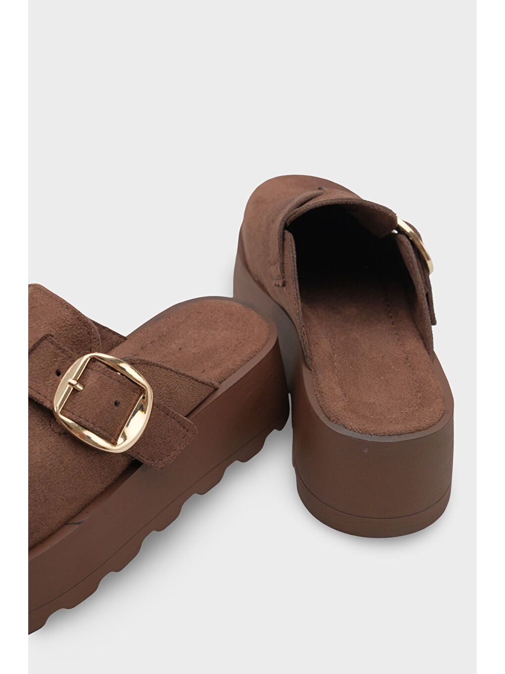 Kahverengi Minette Kürklü Süet Görünümlü Kadın Sabo-3