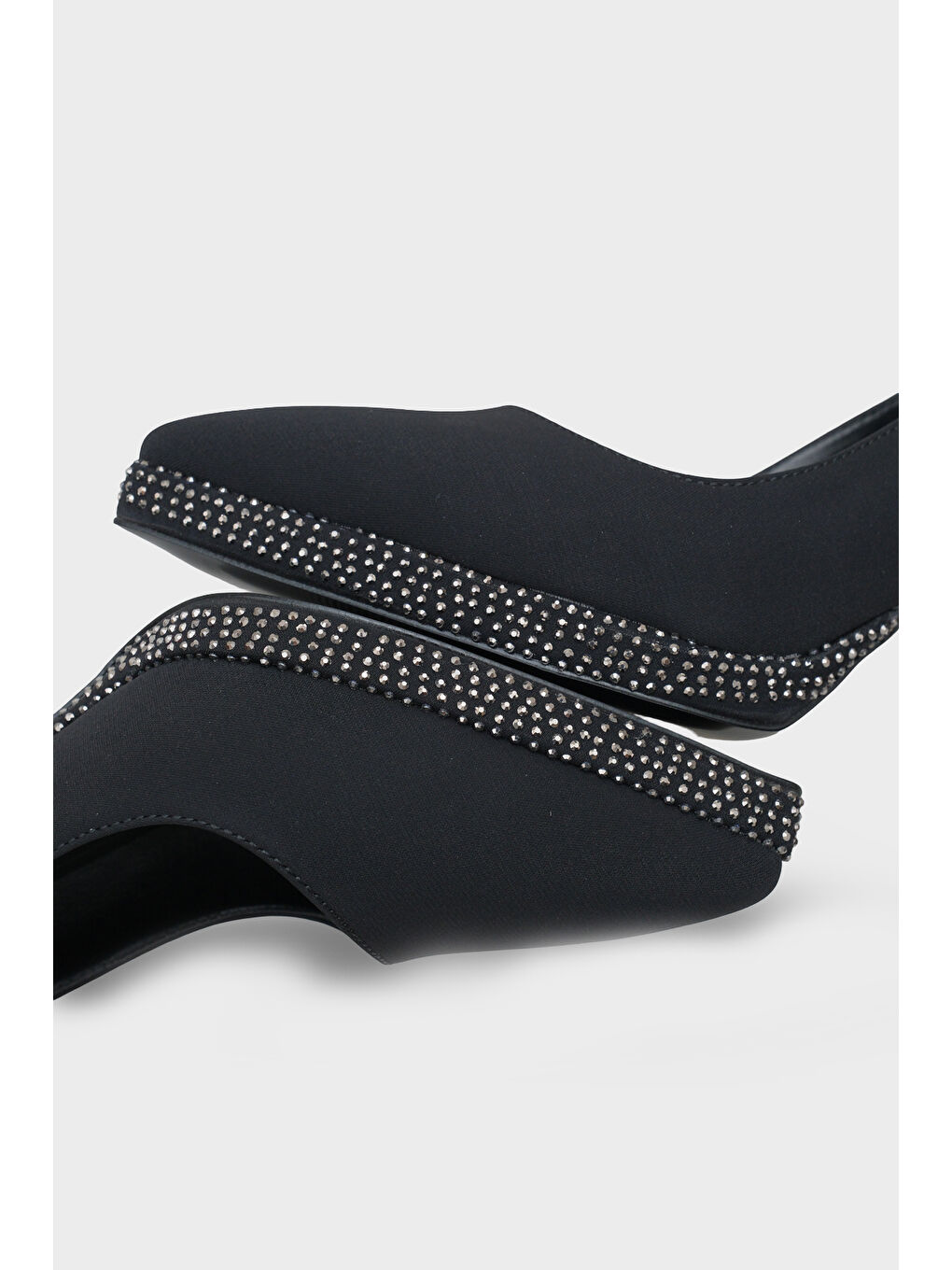 Siyah Karine Taşlı Platform Yüksek Topuklu Saten Abiye Ayakkabı-3
