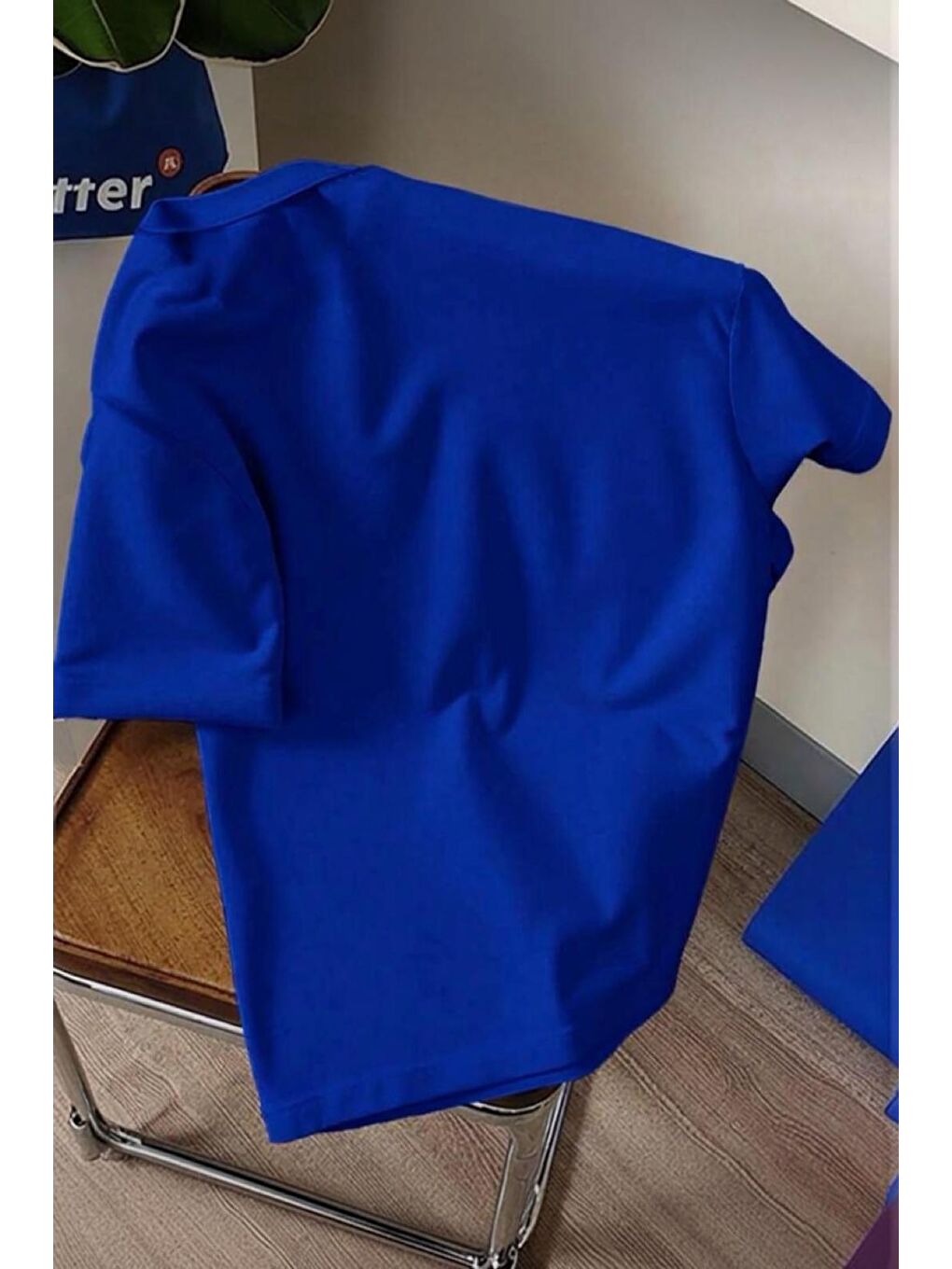 Mavi Gym Bunny - Halter Kaldıran Tavşan Baskılı Unisex Oversize Pamuklu Tişört-2