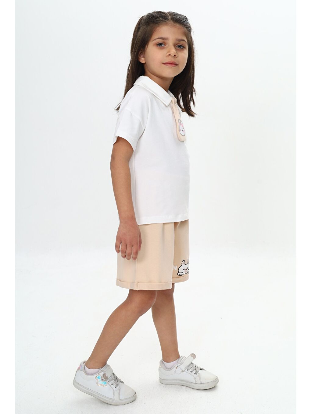 Bej Kız Çocuk Polo Yaka Göğsü Baskılı Şortlu Takım-2