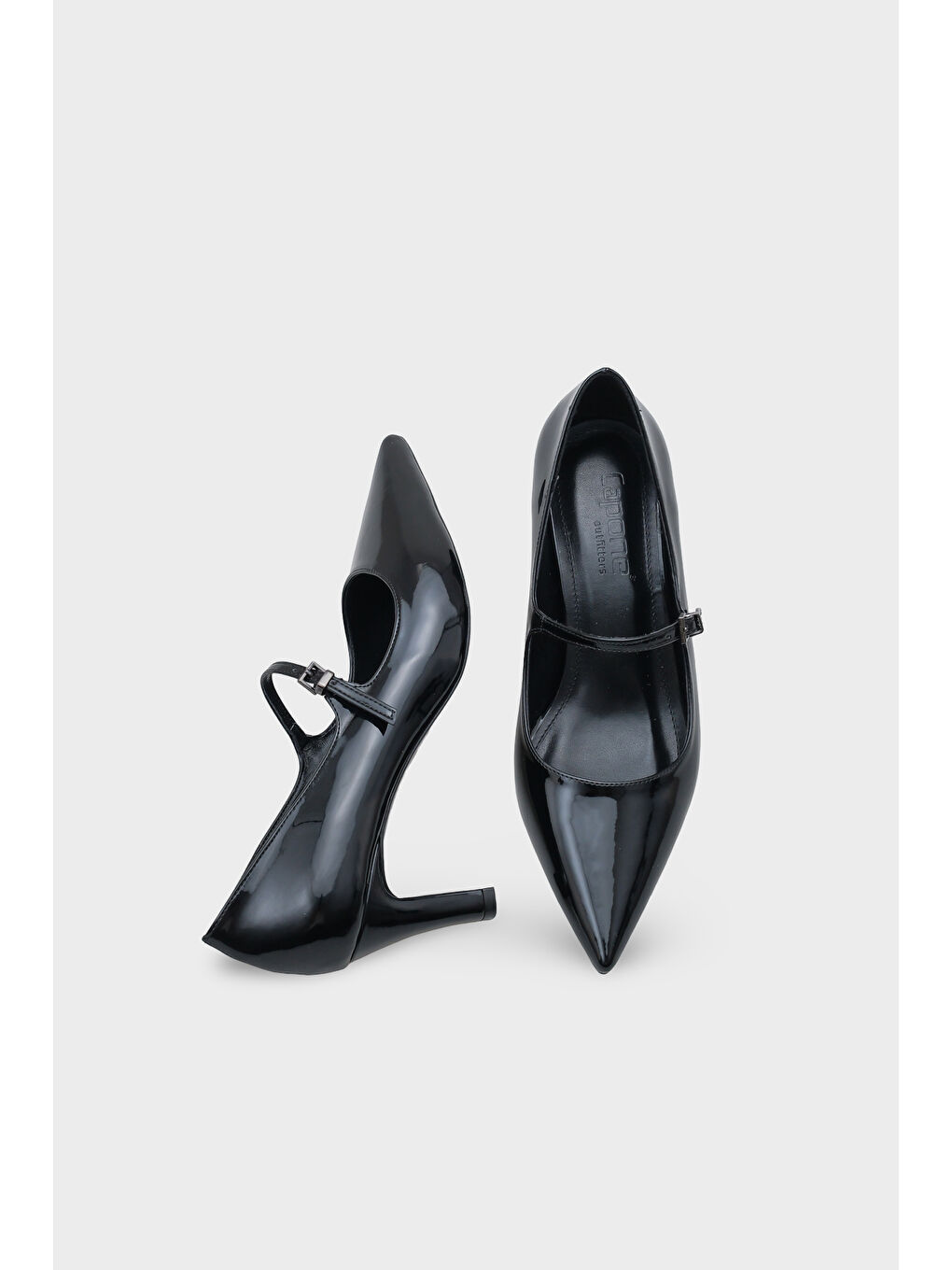 Siyah Melody Sivri Burunlu Orta Topuklu Rugan Görünümlü Kadın Ayakkabı-4