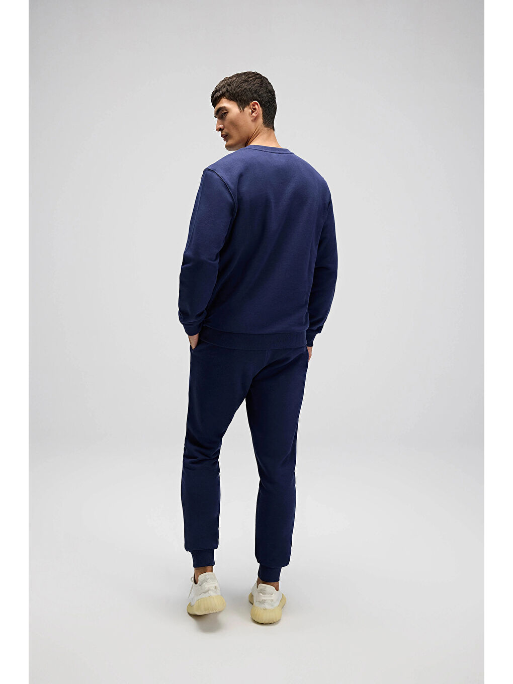 Lacivert Pamuklu Regular Fit Bisiklet Yaka Logolu Sweat EM556-NV-3