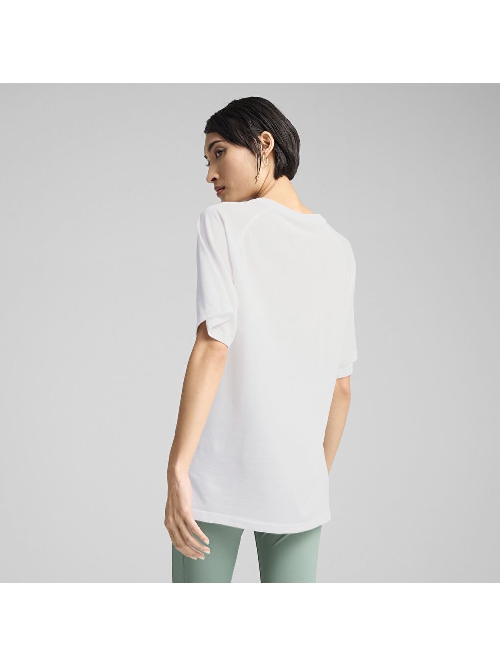 Evostripe Relaxed Kadın Beyaz Yuvarlak Yaka Tişört-2