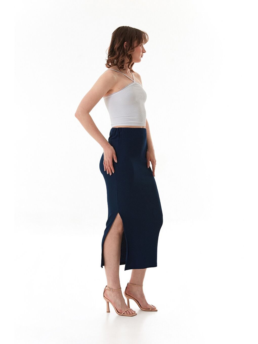 Beyaz Fitilli Çapraz Askılı Crop Body-4