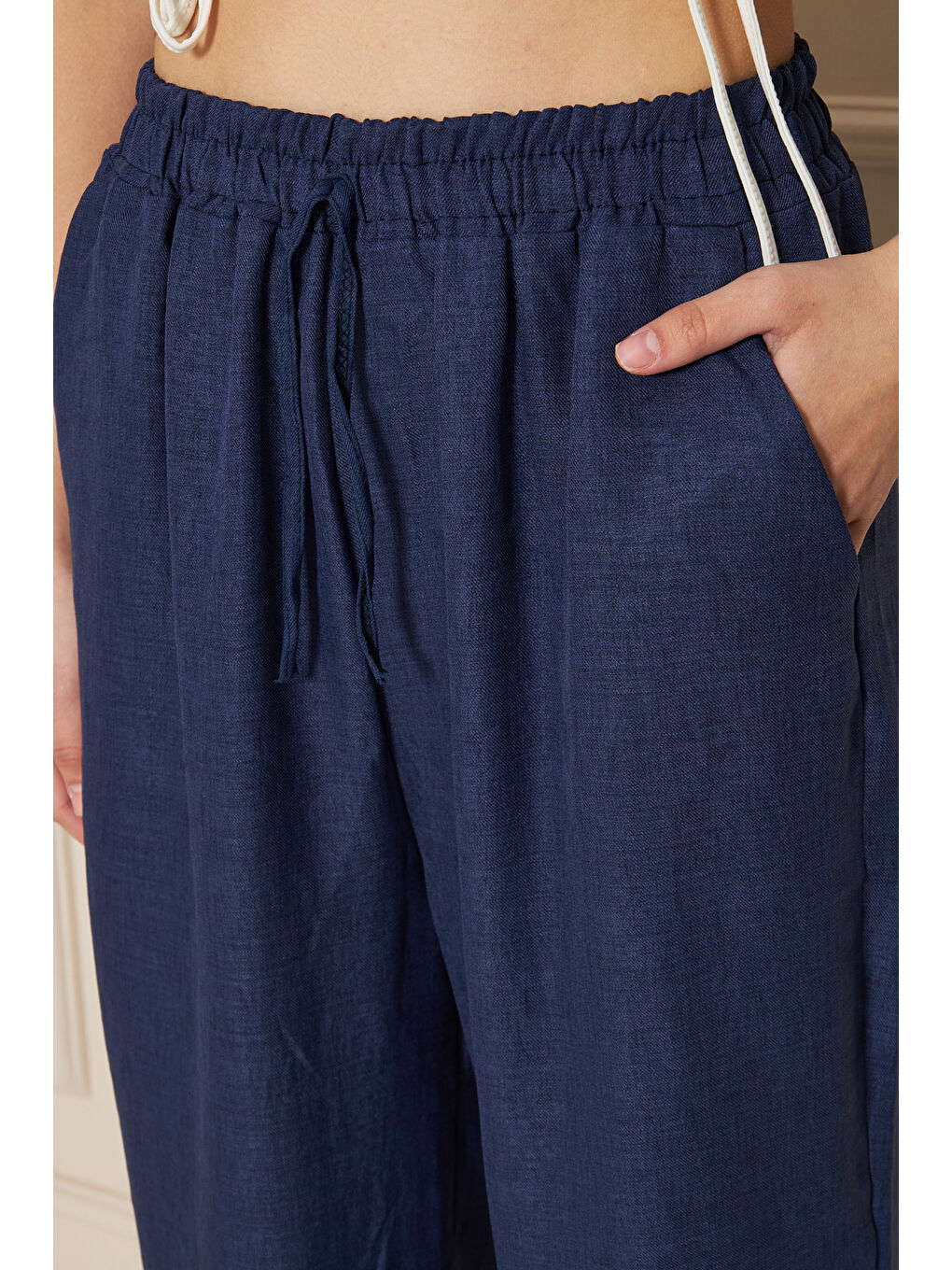 Kadın Trend Yüksek Bel Lastikli Lacivert Bol Pantolon-4