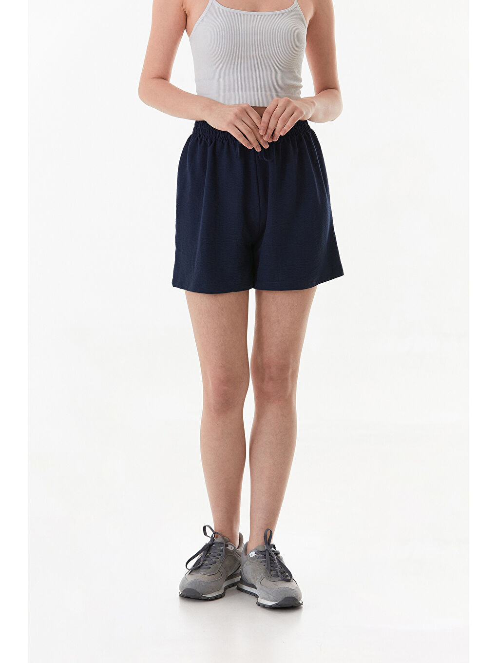 Lacivert Basic Ayrobin Kumaş Beli Bağcıklı Şort-1