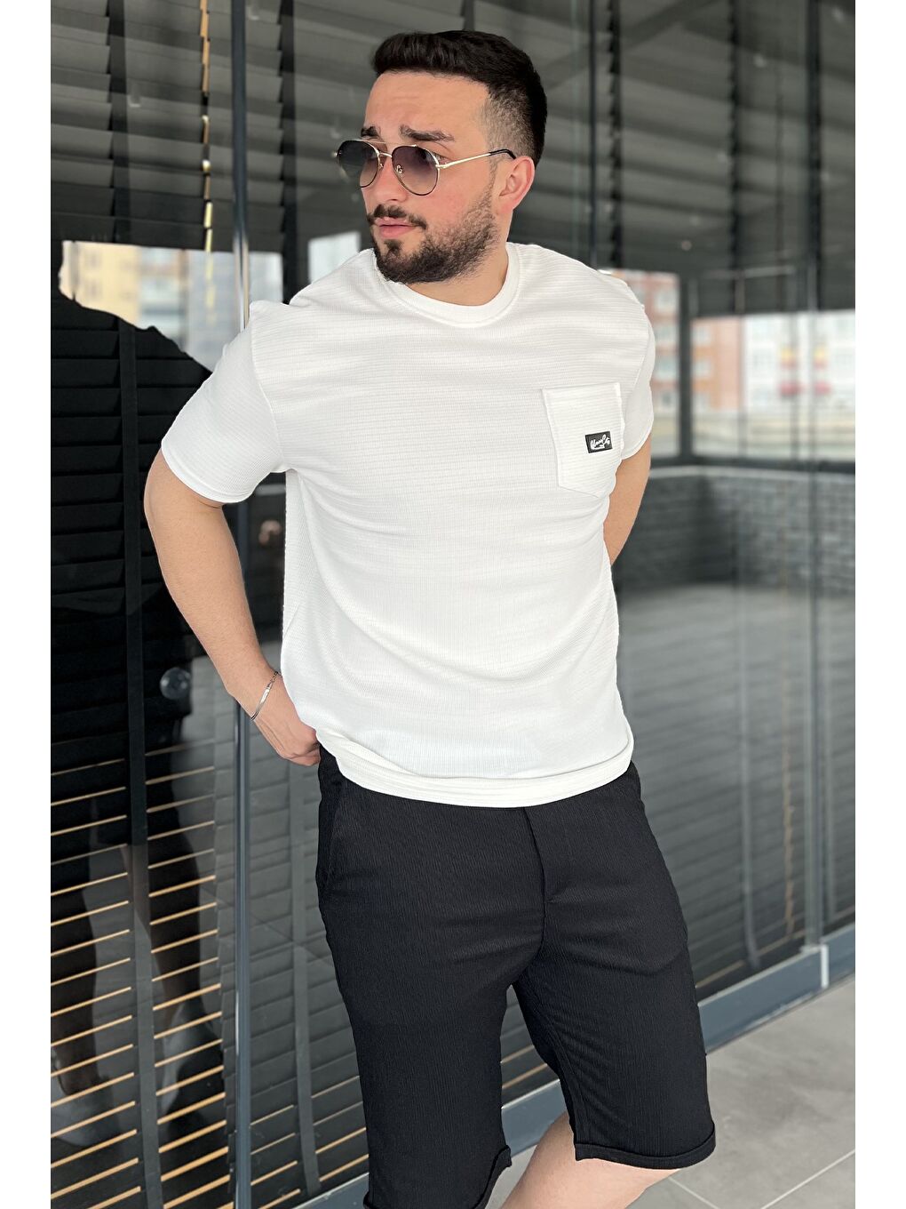 Ekru Bisiklet Yaka Cepli Erkek Tişört-1