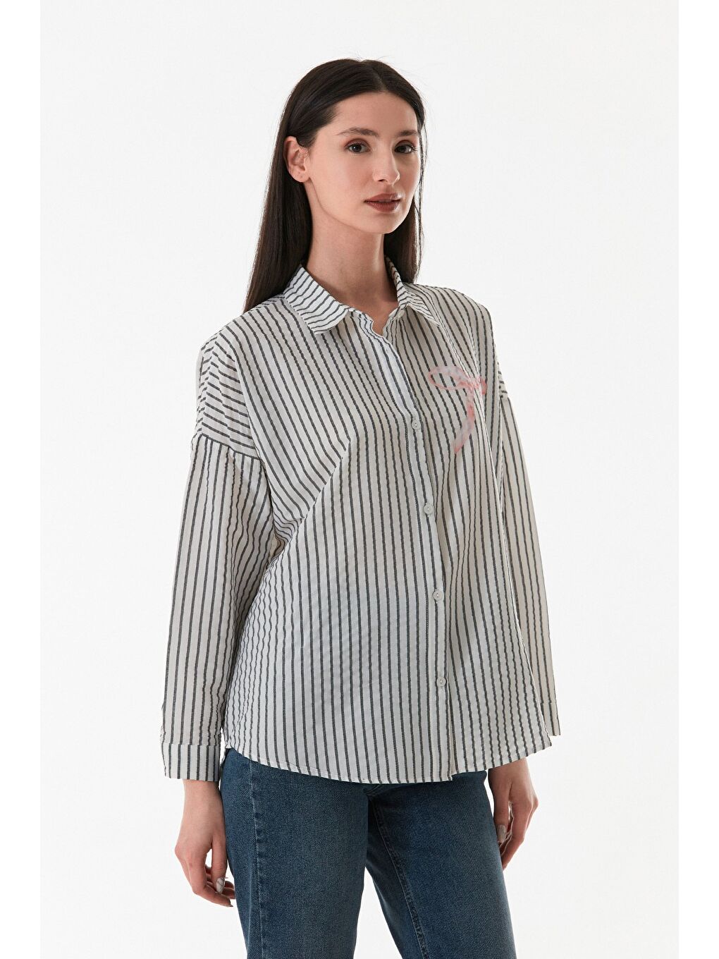 Siyah Çizgili Kurdele Baskılı Arkası Uzun Salaş Gömlek-1