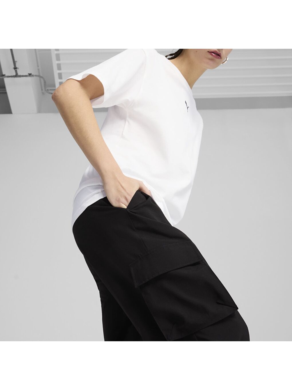 Essentials No 1 Logo Kadın Siyah Pantolon-1