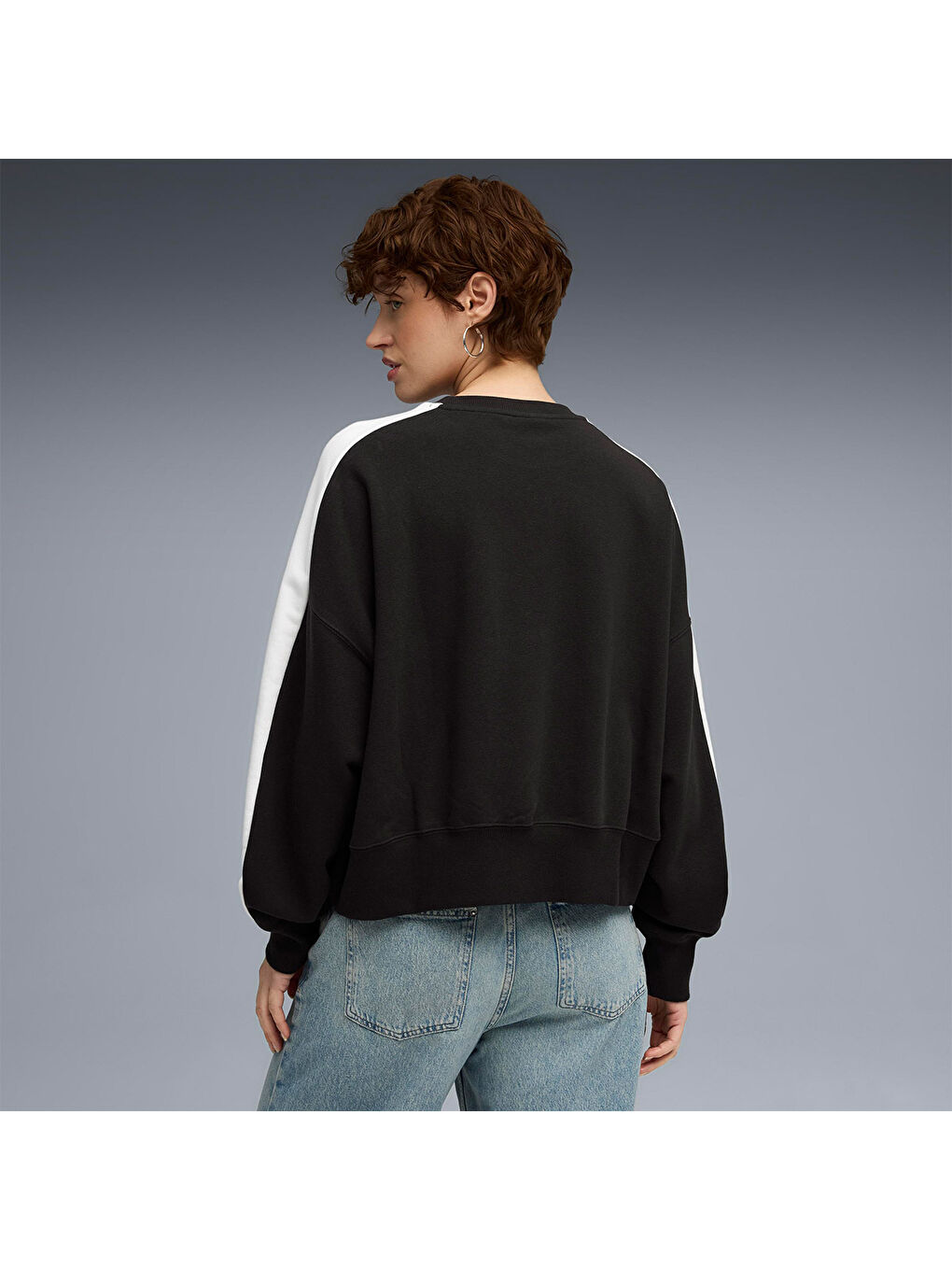 T7 Over Oversized Crew Kadın Siyah Yuvarlak Yaka Sweatshirt-1