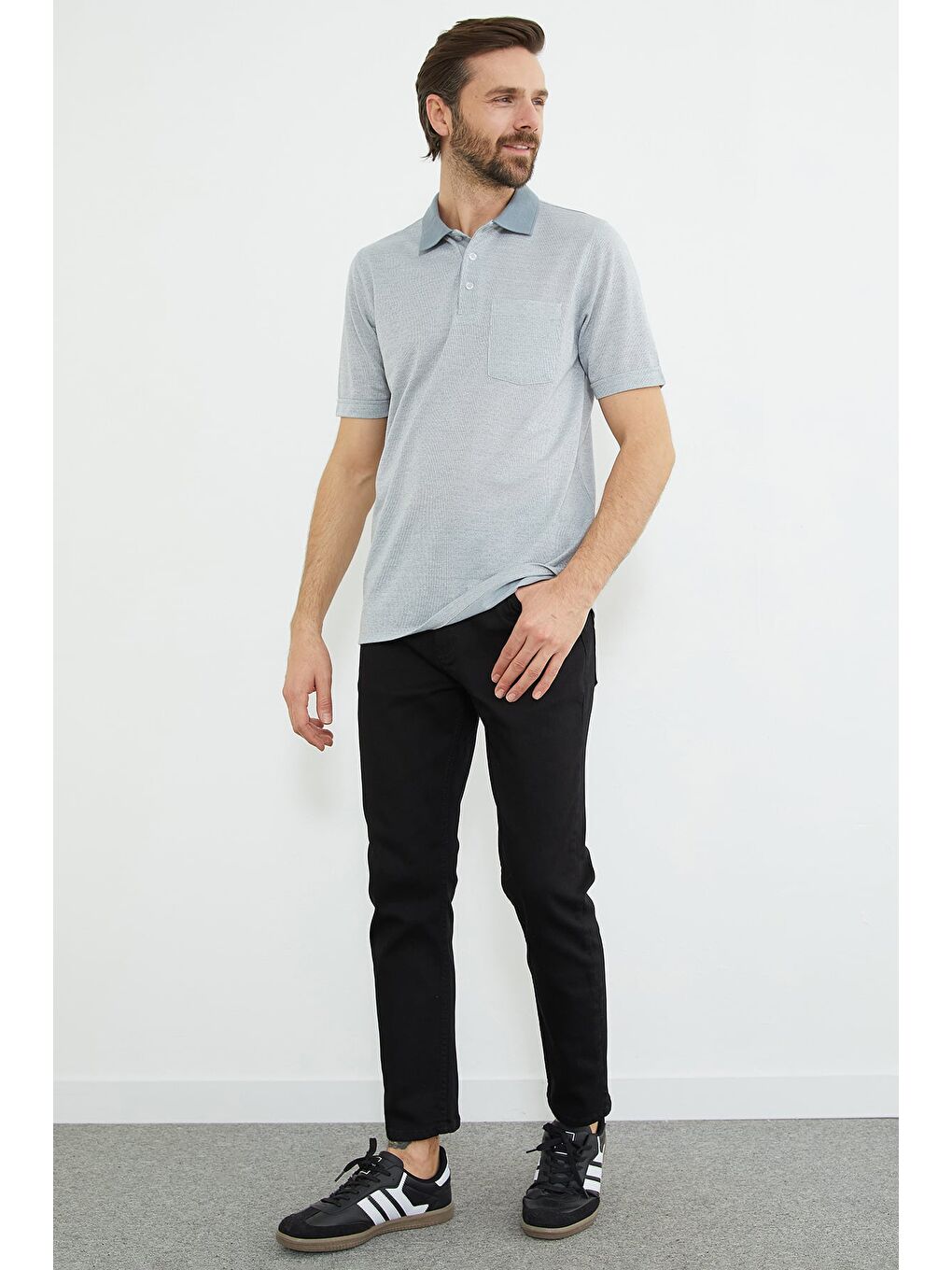 Gri Desenli Düğmeli Polo Yaka Tek Cepli Tişört-3