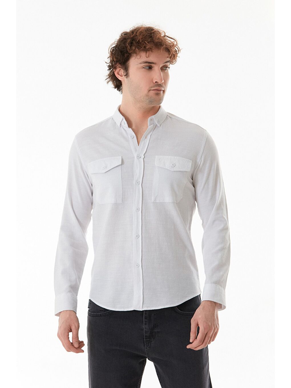 Beyaz Çift Cepli Düğmeli Gömlek-1