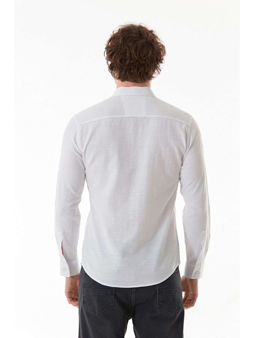 Beyaz Çift Cepli Düğmeli Gömlek-3